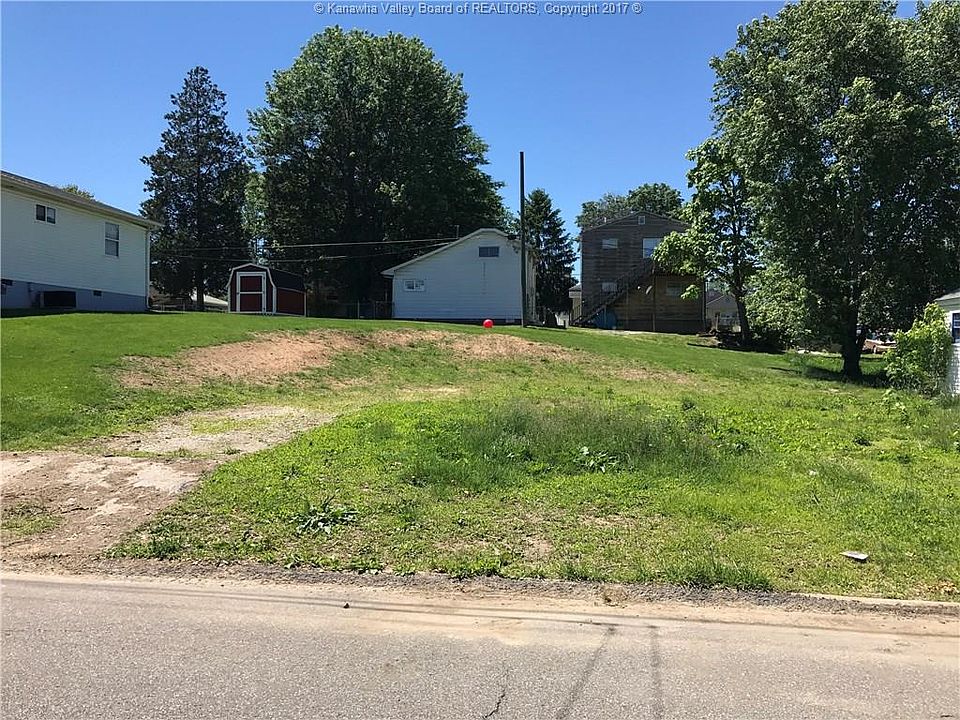 2nd image of 421 Hansford St