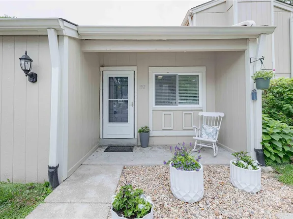 192 Harbor View Dr, Lake Saint Louis, MO 63367