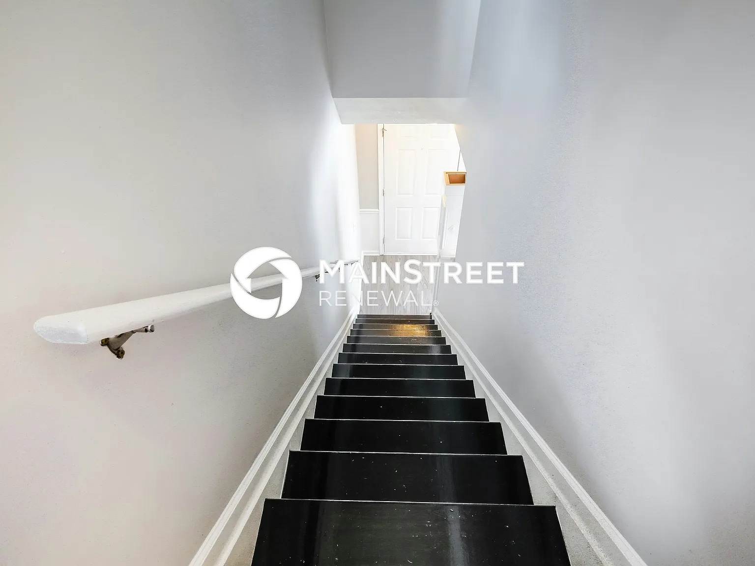452 Spring Head Ct — Photo 2