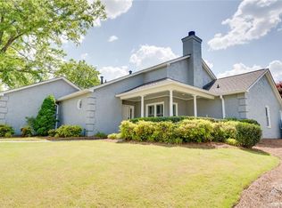 35 Ashleigh Ter NE, Marietta, GA 30062