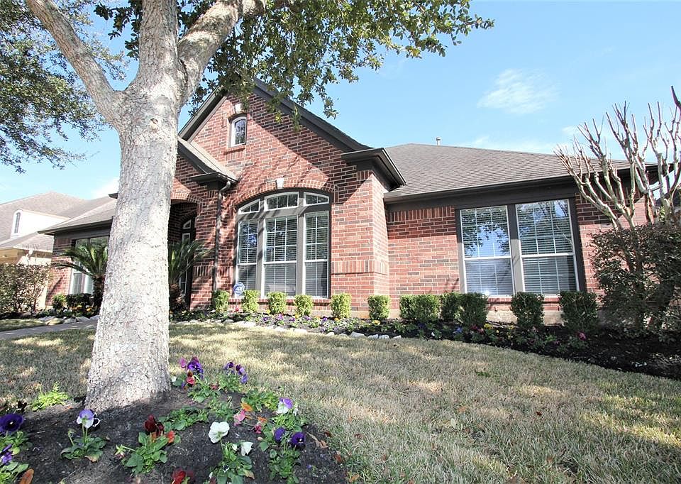 2nd image of 1510 Flanders Field Ln