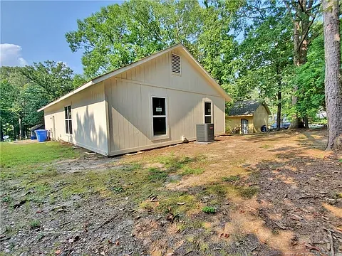 3 bed, 1158 sqft, $1,300 — Photo 3