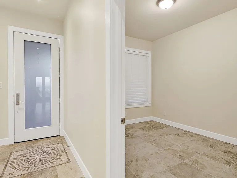 1203 W Holly St — Photo 21