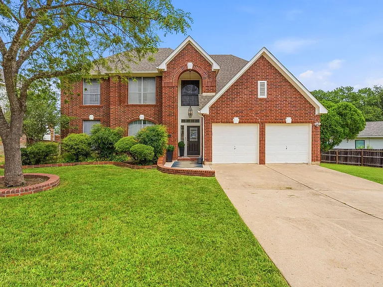 8317 Pommel Dr — Photo 2