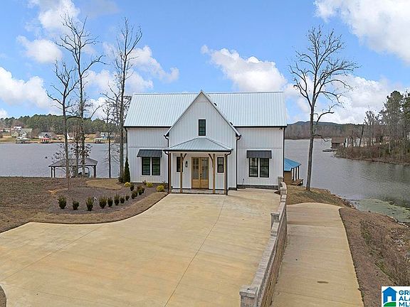 2nd image of 1165 Cedar Creek Dr