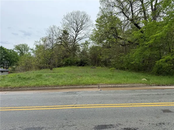 504 Mount Jackson Rd, New Castle, PA 16102