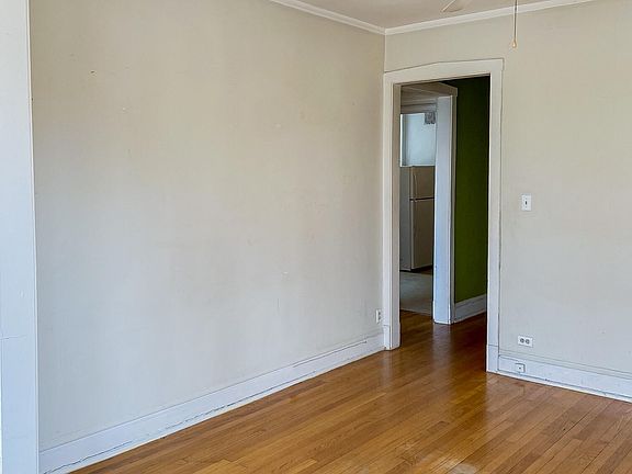 3rd image of 5050 N Damen Ave #2W