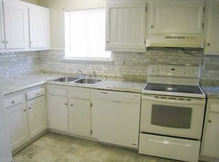 9 Little Church Rd, Portsmouth, VA 23703