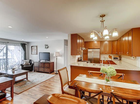 5th image of 10582 Palos Pl #3B