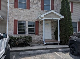 922 2nd St, Radford, VA 24141