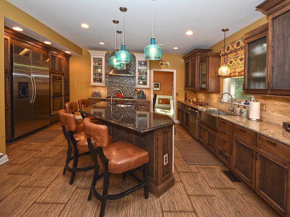 1st image of 5923 Woodthrush Ln