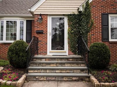 44 McArthur Dr, North Providence, RI, 02911