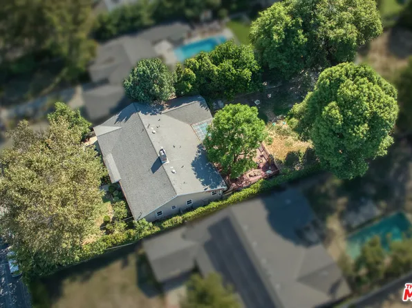 5709 Oakdale Ave, Woodland Hills, CA 91367