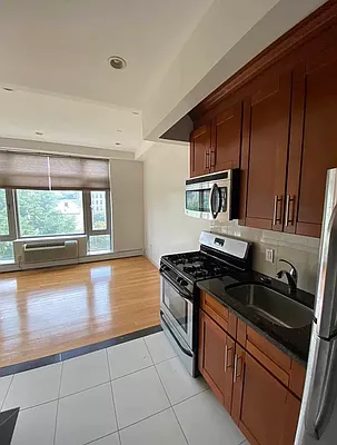 Rented by Houses of New York Realty LLC | media 29