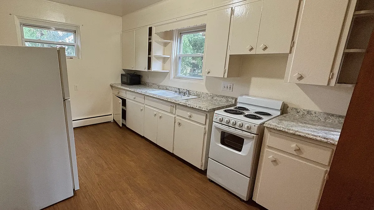 Building Photo - 558 S 24th St #3