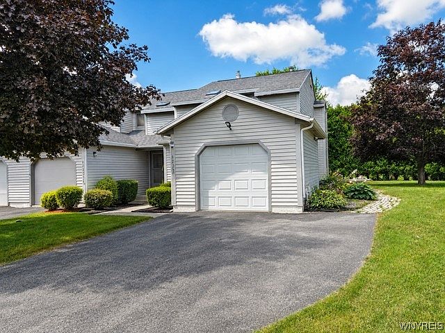1st image of 8226 Beehive Cir