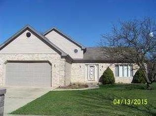 369 Jenice Ct, West Chicago, IL
