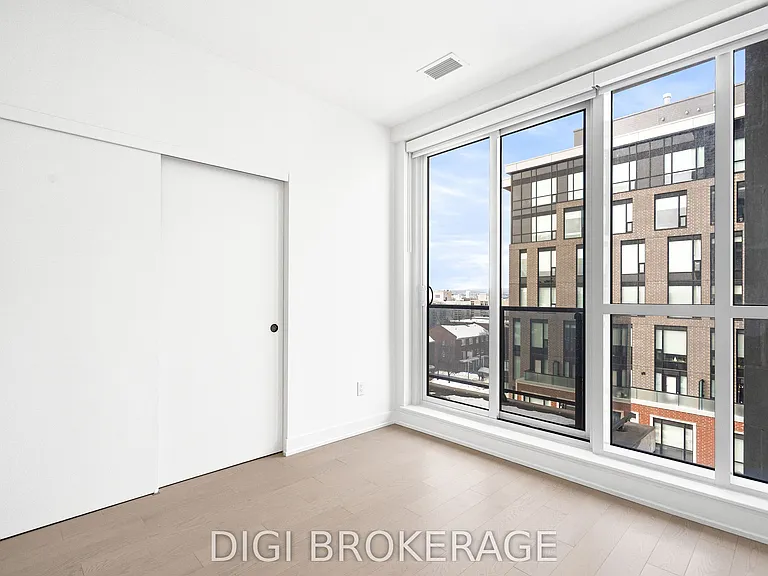560 Rideau St #704 — Photo 18