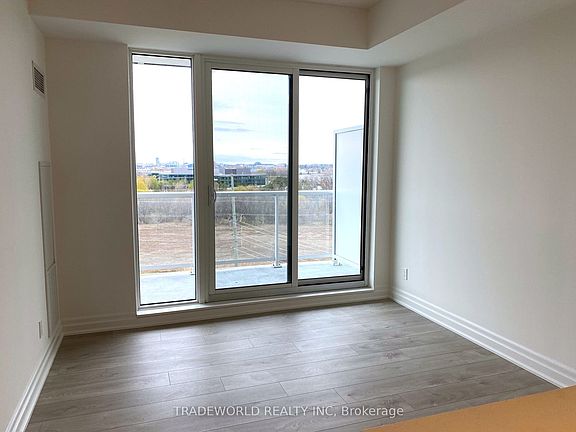 4th image of 10 Rouge Valley Dr W #820