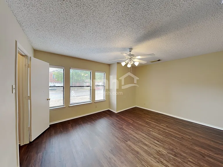 2231 Creekside Bnd — Photo 15