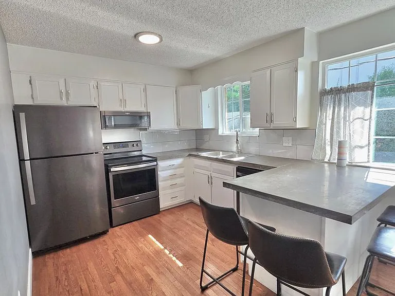 605-655 Harlan St — Photo 11