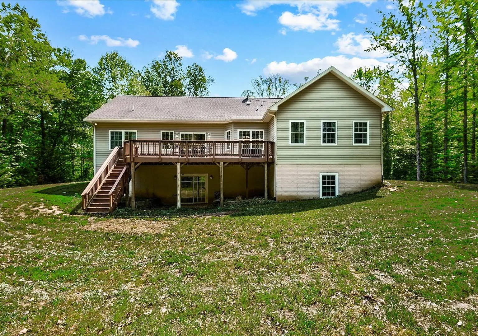 Coming Soon | Private King George Country Retreat | 4br/2.5ba | Walk-Out Basement | Available Sep... — Photo 4