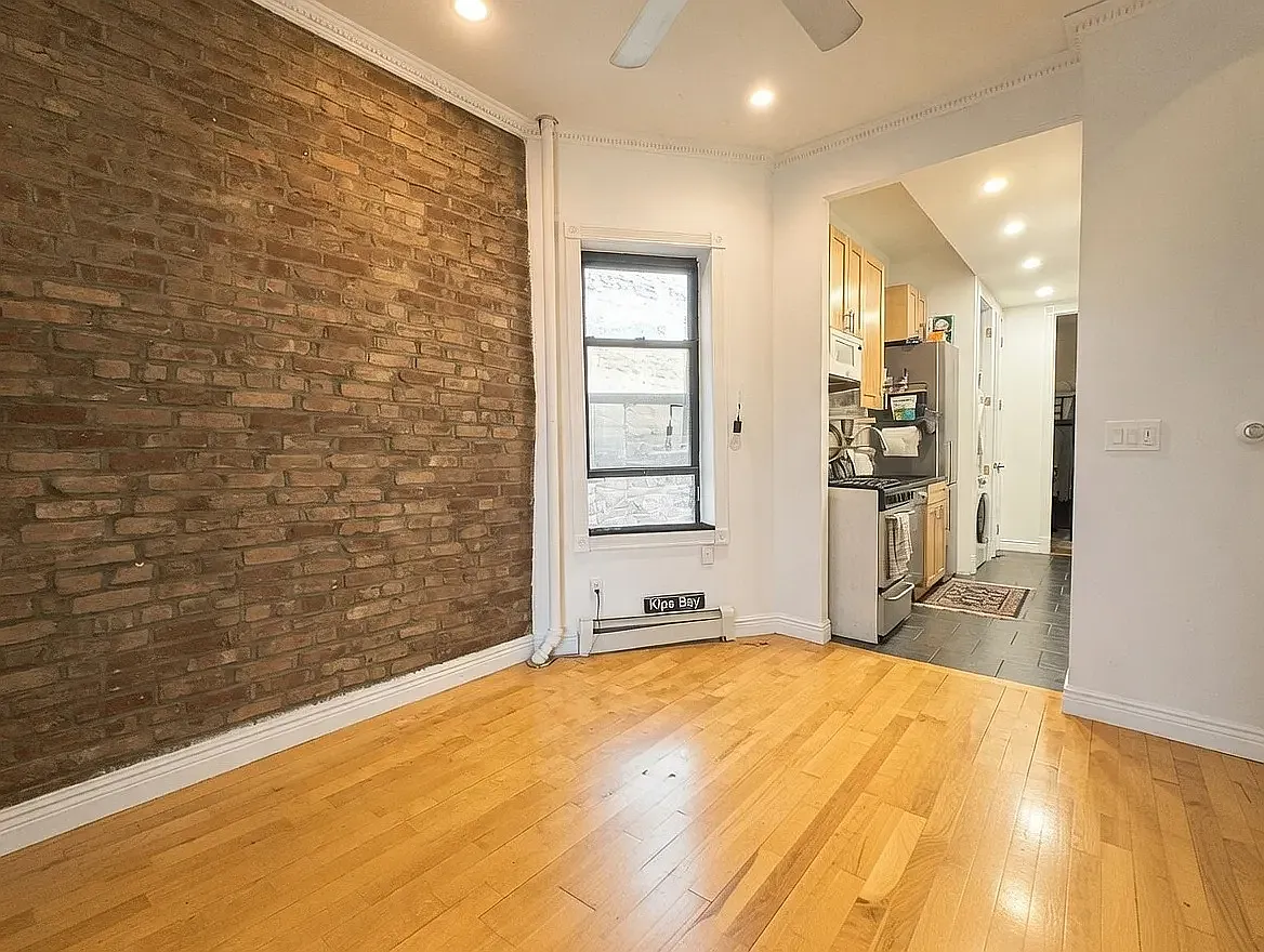212 East 29th Street — Photo 4