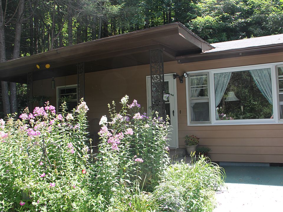 1st image of 63 Halcyon Dr