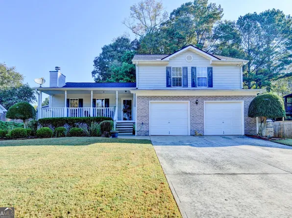 6005 April Dr, Buford, GA 30518