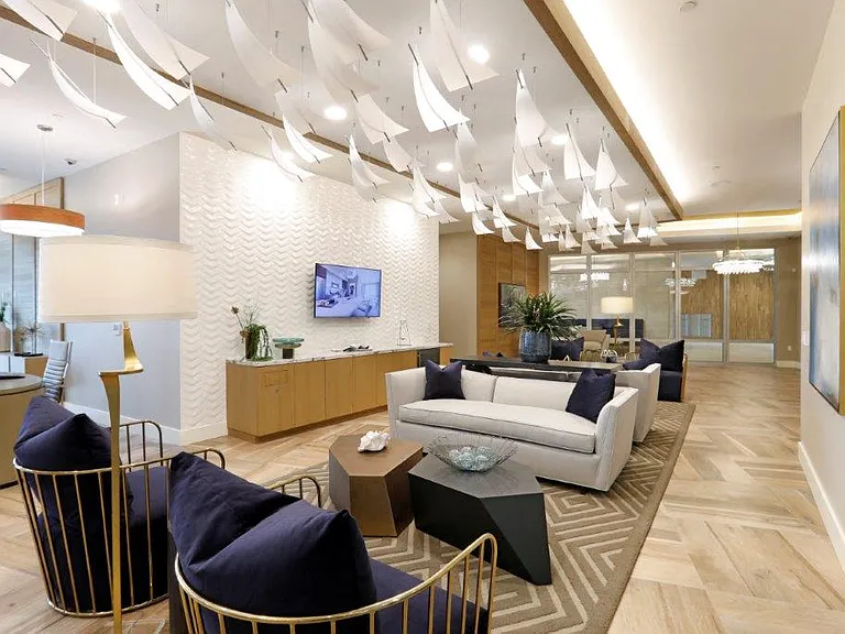 Contemporary Leasing Center