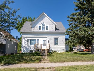 653 4th Ave NW, Valley City, ND, 58072