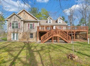 363 Ezra Dr, Buchanan, VA 24066
