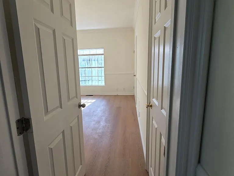 357 N Ogden Dr — Photo 18