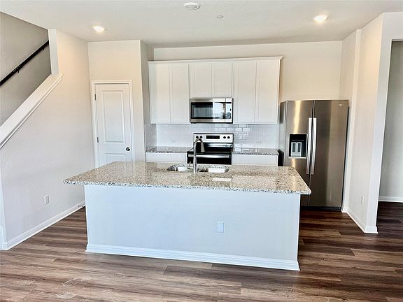 2nd image of 165 Calcite Rd Unit 5