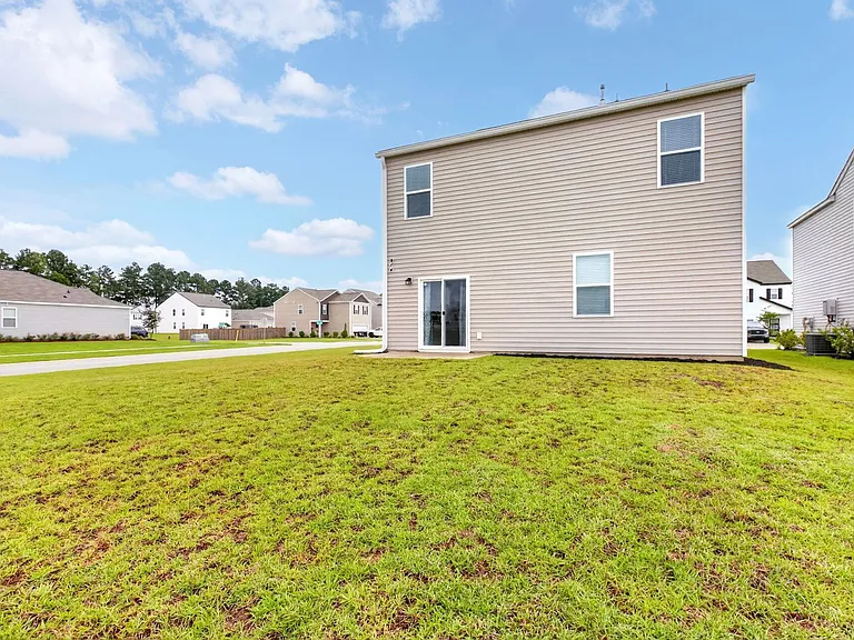 129 Holly Leaf Ln — Photo 24