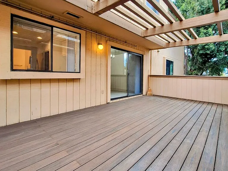 14575 S Bascom Ave — Photo 16