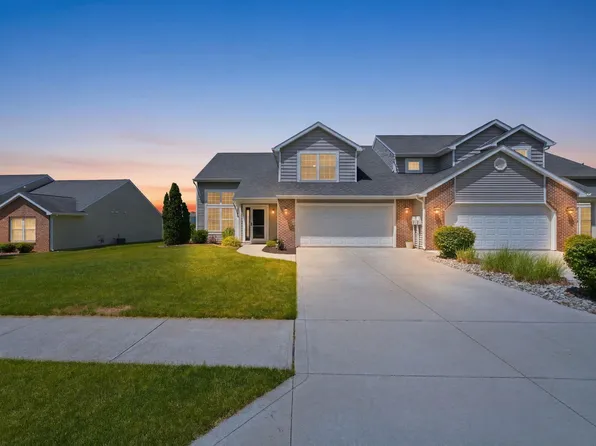 1851 Meadowsweet Pkwy, Fort Wayne, IN 46808