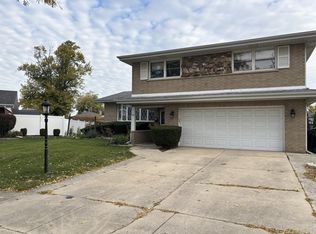 838 E 163rd Pl, South Holland, IL 60473