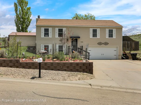 1500 Lecuyer Dr, Craig, CO 81625
