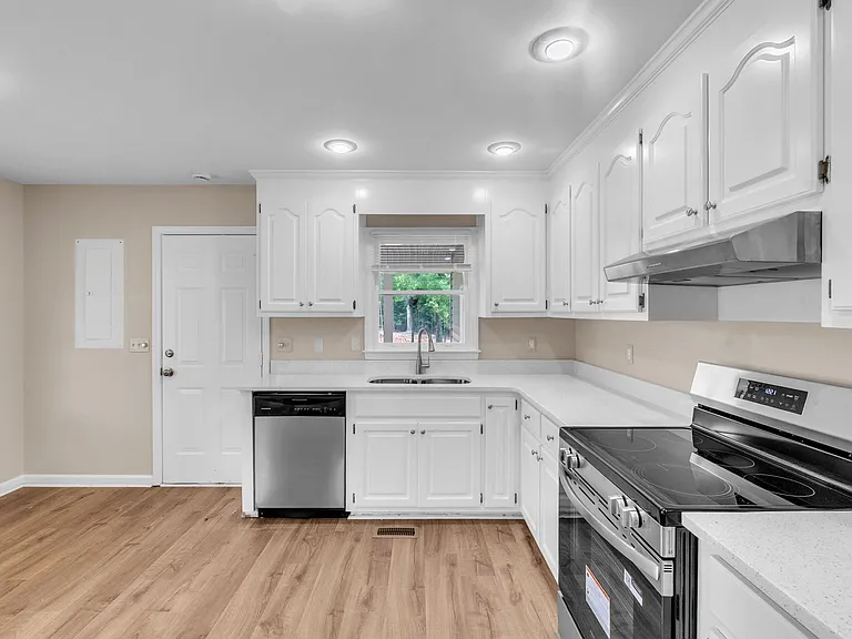 297 Irby Rd — Photo 8