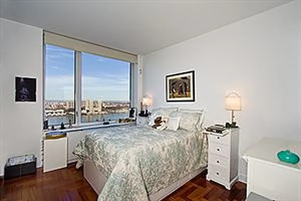 Sold by Douglas Elliman | media 14