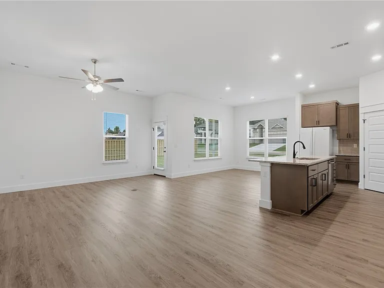 5127 Vista Ave — Photo 11