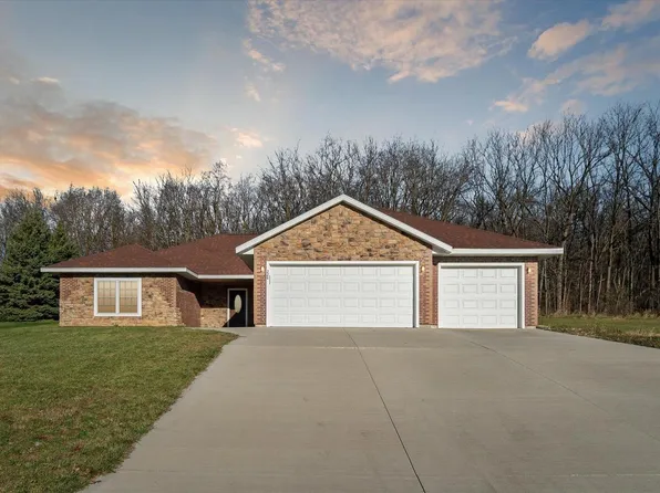 228 Clover LANE, Janesville, WI 53548