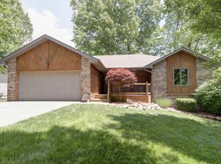 5858 S Honeysuckle Ln, Battlefield, MO 65619