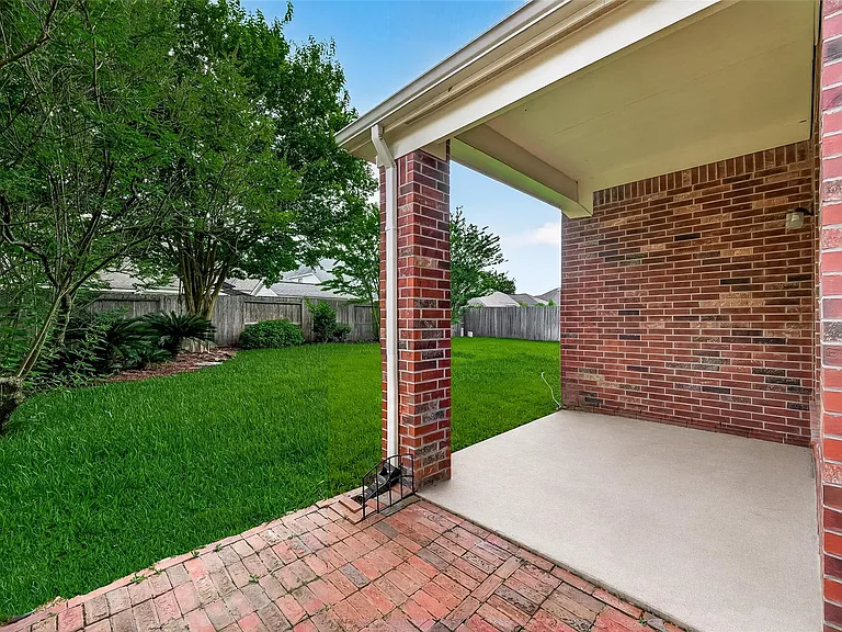11218 Timbertree Ln — Photo 46