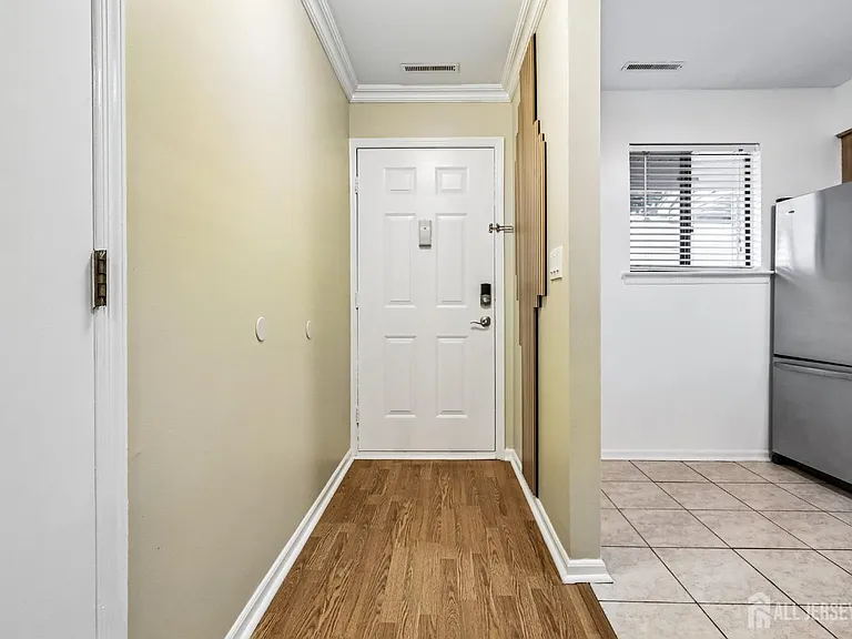 20 Palm Ct — Photo 9