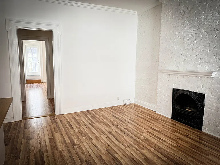 170 Lexington Ave #3 — Photo 9