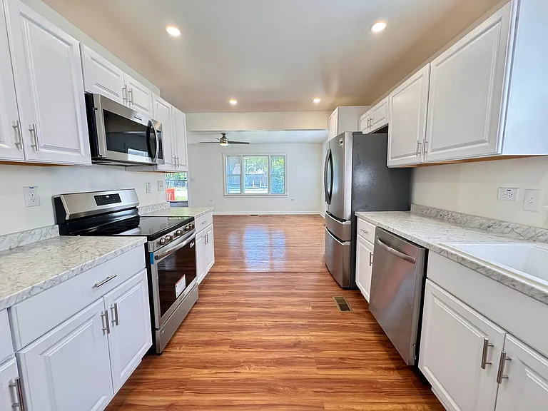 804 E Northington St — Photo 10