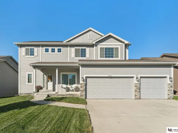 4926 N 181st St, Elkhorn, NE 68022
