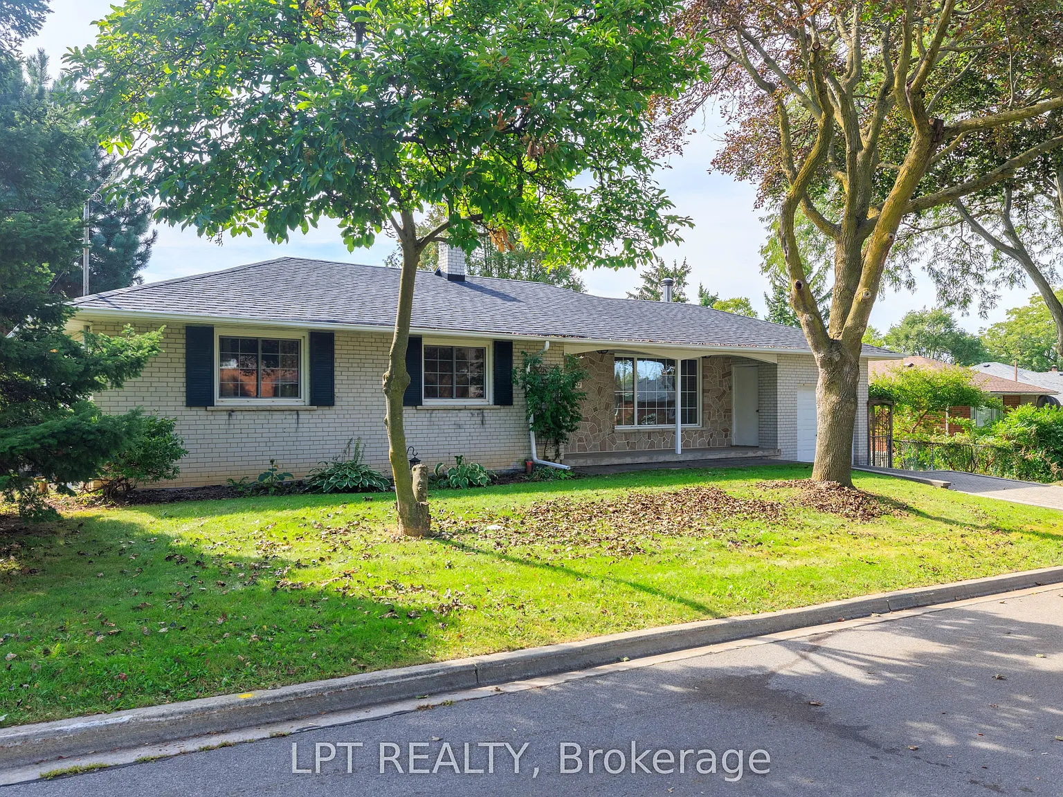 4 bed, $3,995 — Photo 4